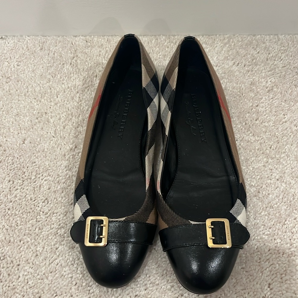 Burberry Flats